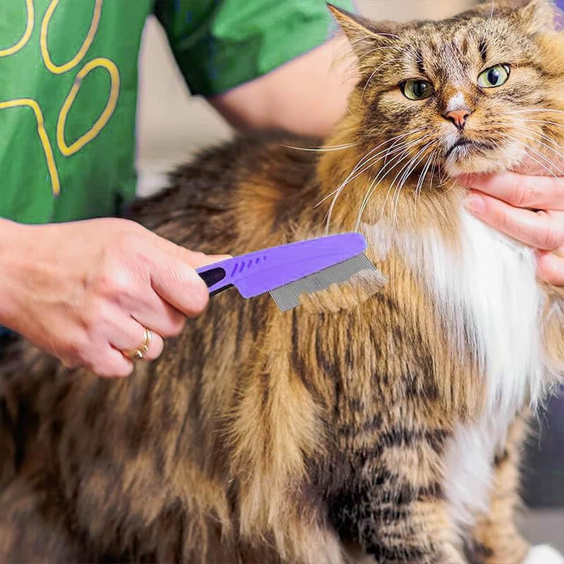 Yumflan Fine Tooth Flea Comb for Dogs and Cats Purple
